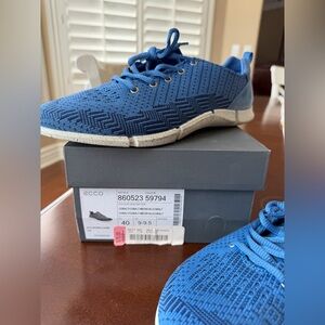 Ecco Cobalt Blue Knit Lace-Up Sneaker